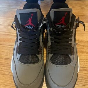 Jordan Men's Black and Gray Sneakers